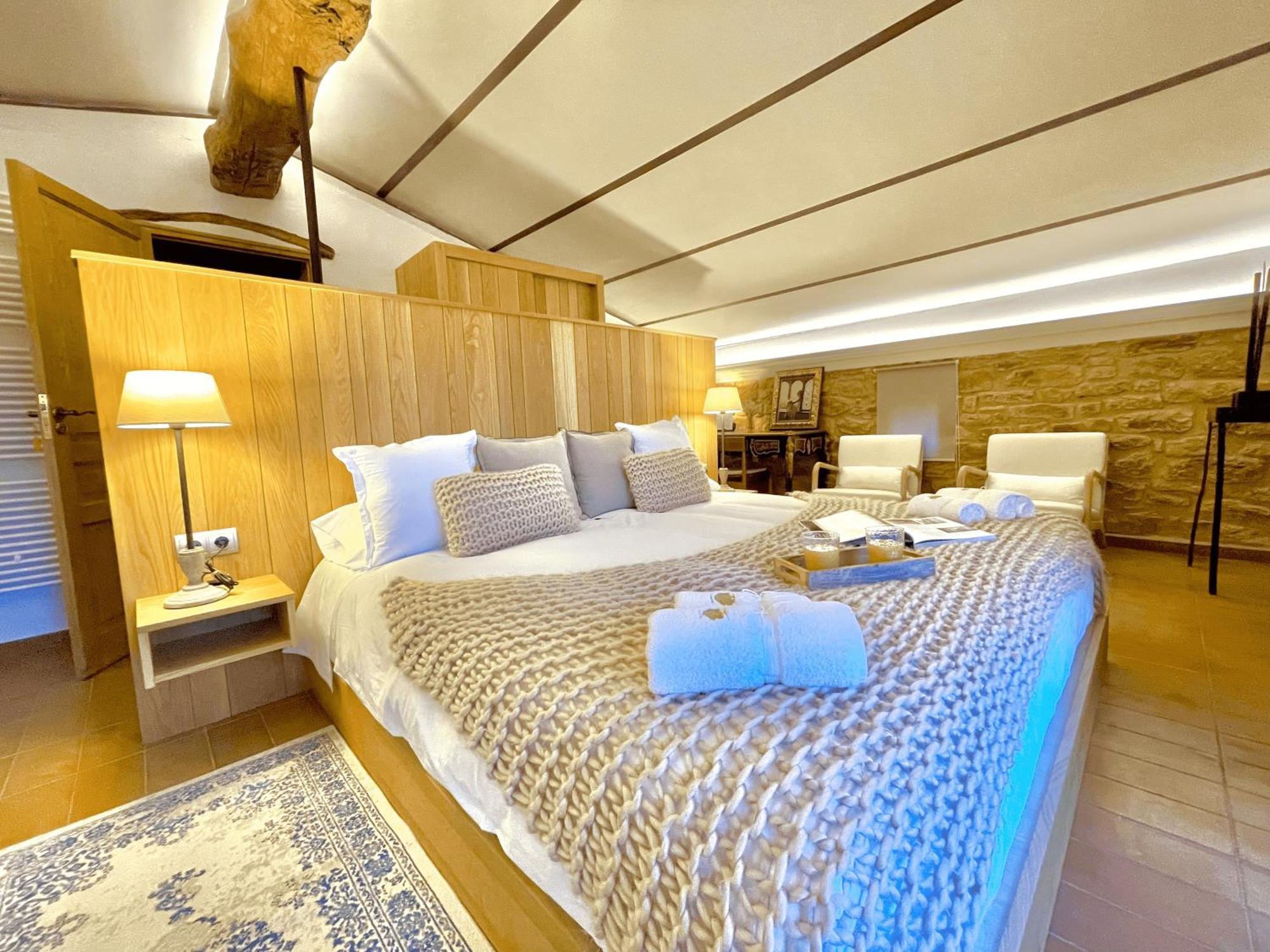 Masia De Queralt Luxury Casa Rural Spa Y Vistas Concabella エクステリア 写真